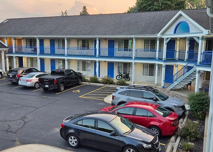East Troy Motels