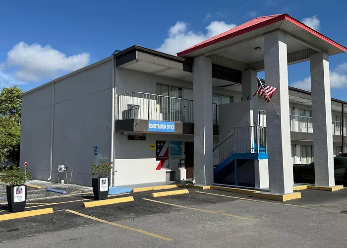 Englewood Dog Friendly Hotels