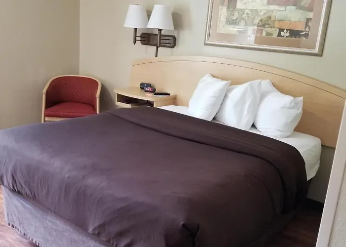 Clarksburg Dog Friendly Lodging and Hotels