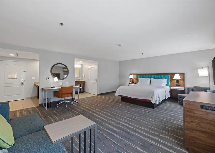 Madera Dog Friendly Hotels