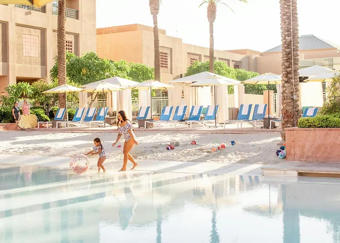 Indian Wells Dog Friendly Lodging and Hotels