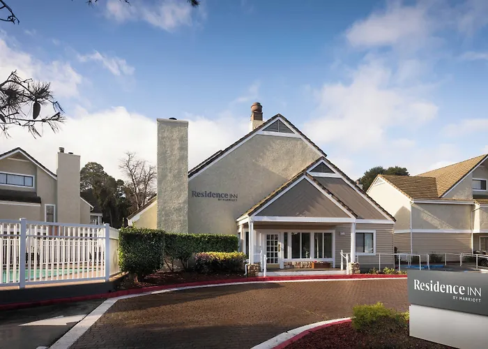San Mateo Dog Friendly Lodging and Hotels