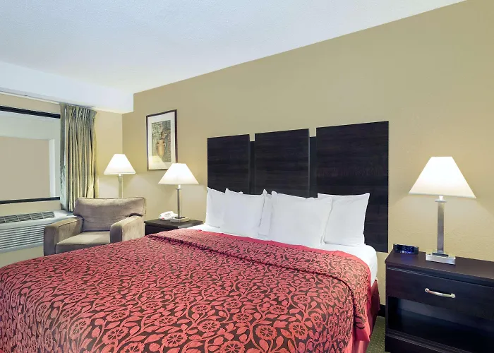 West Columbia Motels