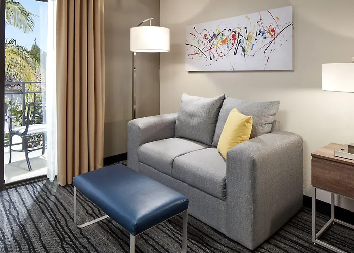 Simi Valley Dog Friendly Hotels
