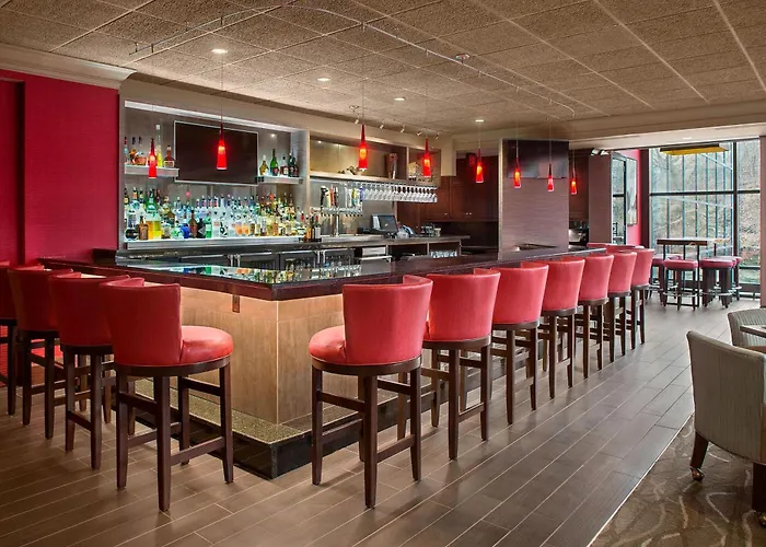 Cuyahoga Falls Dog Friendly Lodging and Hotels