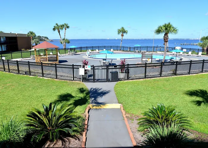 Gulf Breeze Dog Friendly Hotels