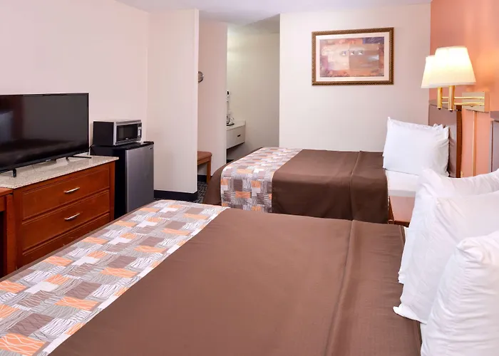 High Hill Motels