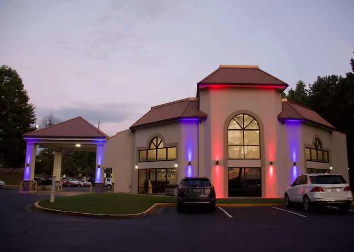 Suwanee Dog Friendly Hotels
