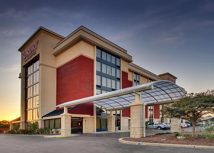 Santa Claus Dog Friendly Hotels