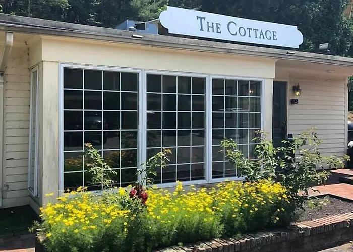 Sturbridge Dog Friendly Lodging and Hotels
