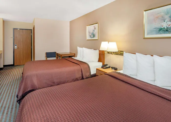 Charleston Motels