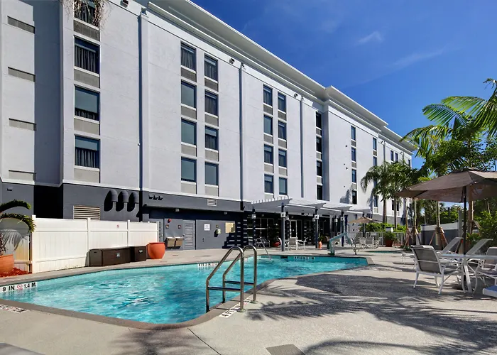 Pembroke Pines Dog Friendly Lodging and Hotels