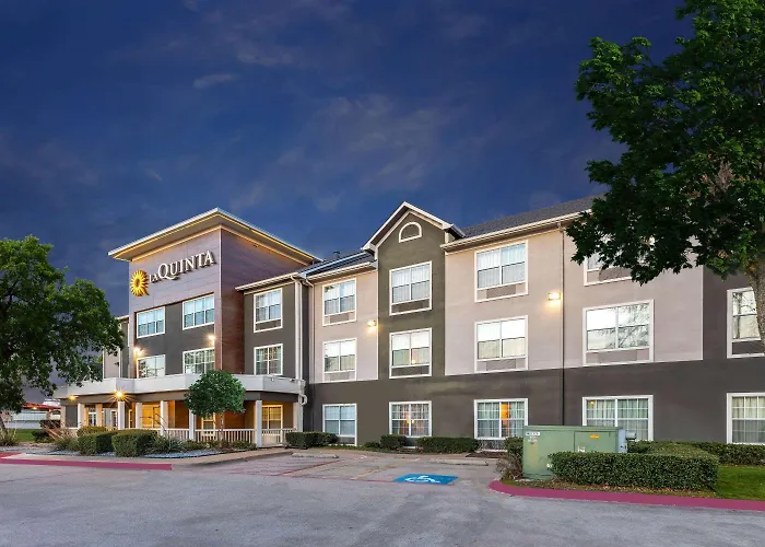 Rockwall Dog Friendly Hotels