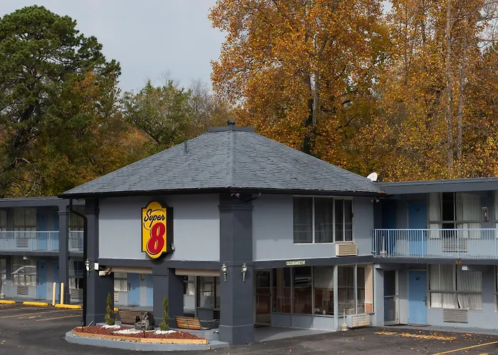 Black Mountain Dog Friendly Lodging and Hotels