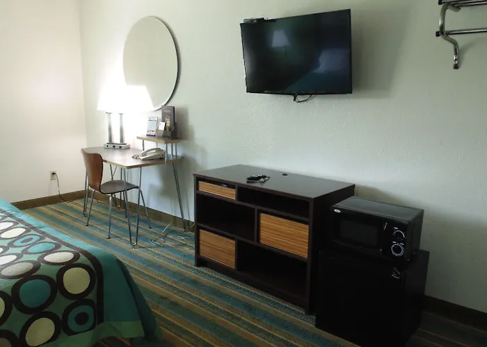 Bristow Motels