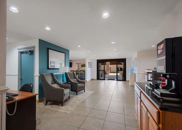 Berkeley Springs Dog Friendly Lodging and Hotels