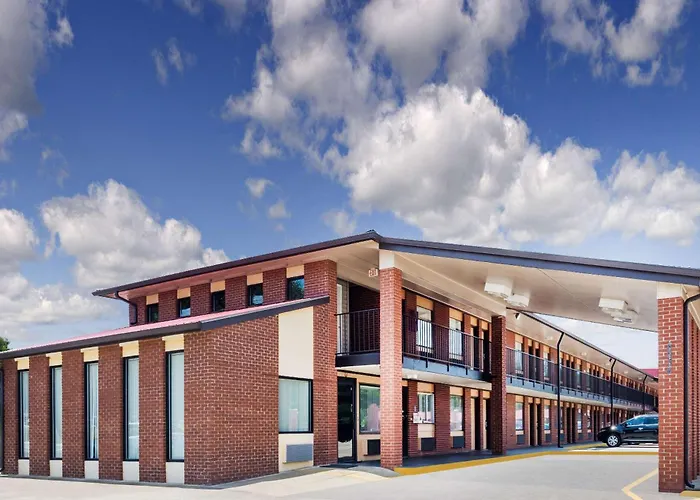 Ooltewah Motels