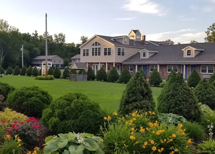 Brimfield Motels