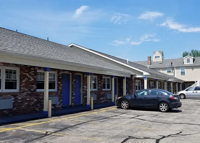 Acton Motels