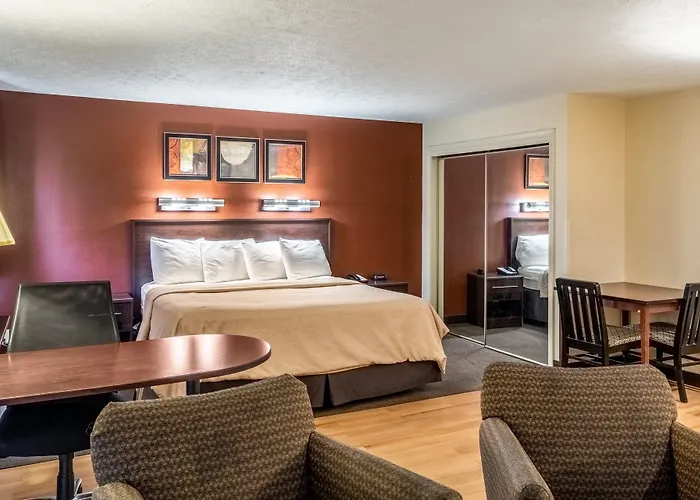 Connersville Motels