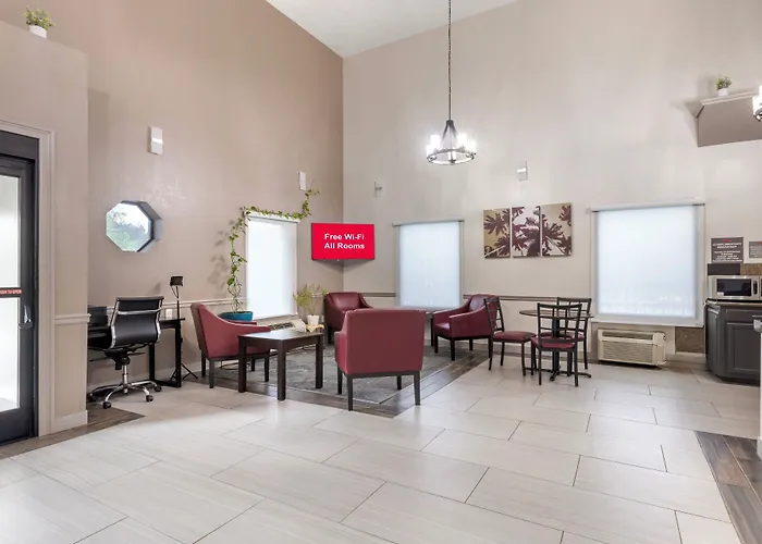 Clinton Dog Friendly Lodging and Hotels