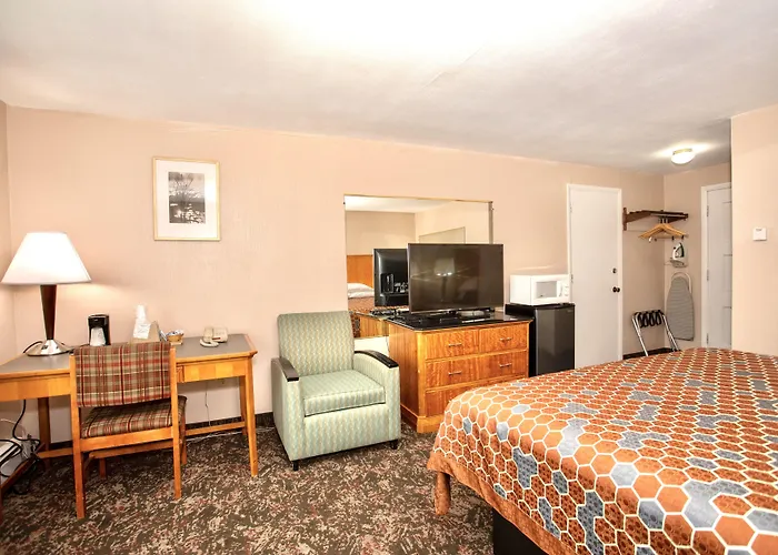 Hamilton Motels