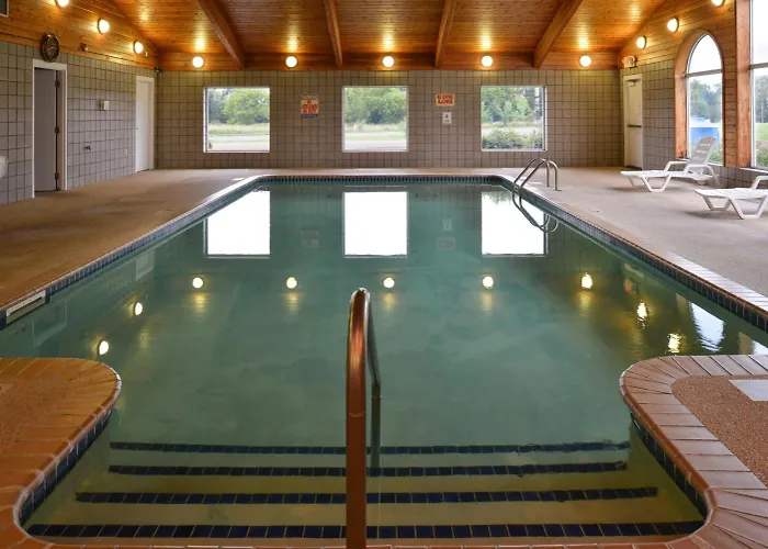 Brooklyn Park Motels