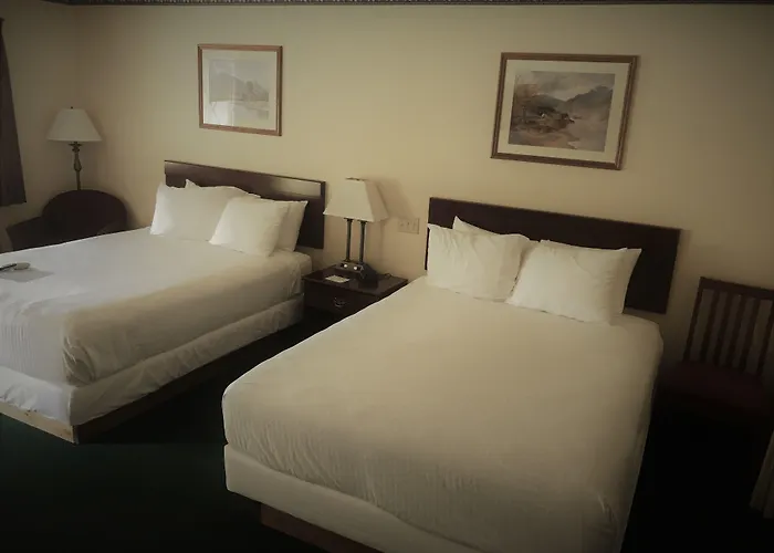 Lapeer Motels