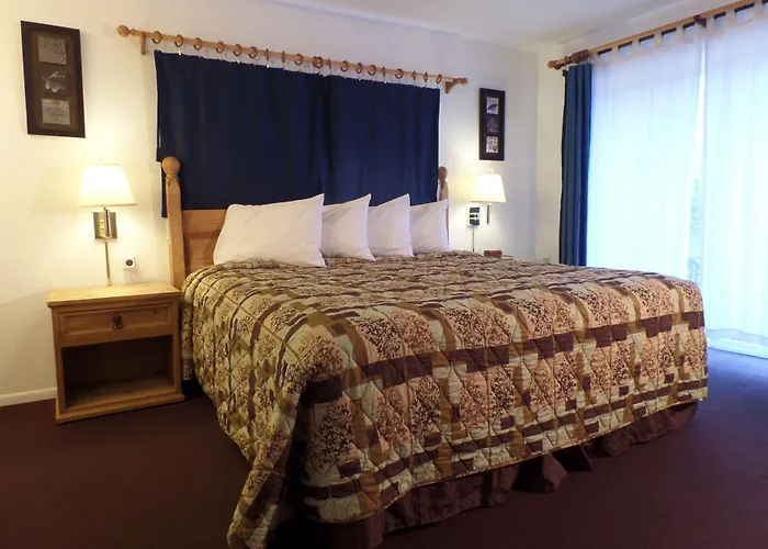 Lyons Motels