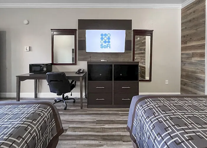 Clovis Dog Friendly Lodging and Hotels