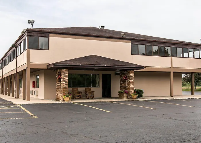 Paw Paw Dog Friendly Lodging and Hotels