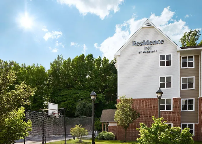 Langhorne Dog Friendly Lodging and Hotels