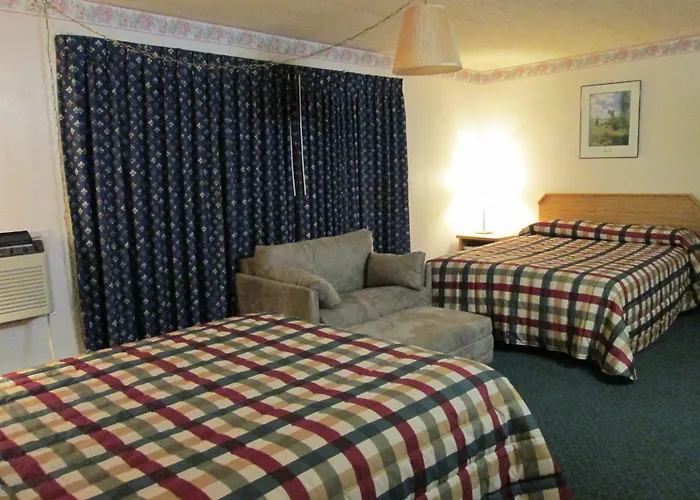 Longview Motels