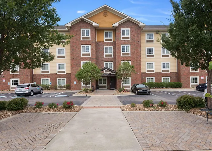 Lenexa Dog Friendly Lodging and Hotels