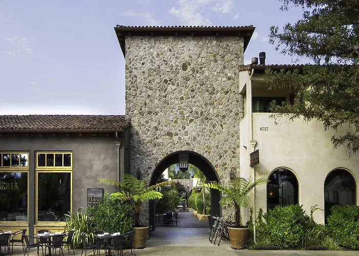 Yountville Dog Friendly Lodging and Hotels