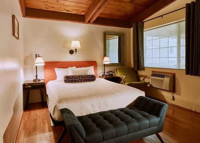 Eugene Dog Friendly Lodging and Hotels