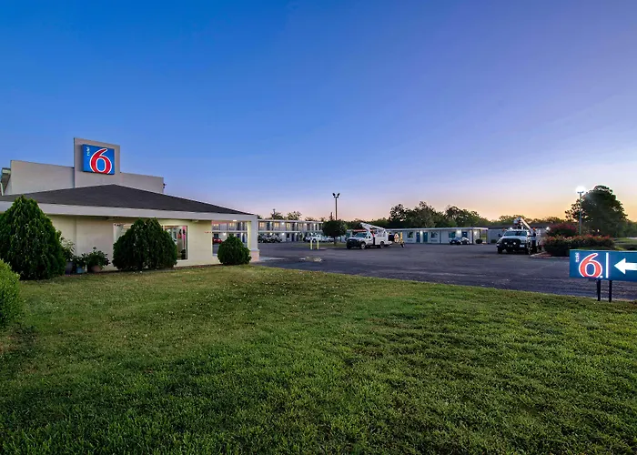 Sulphur Springs Dog Friendly Lodging and Hotels