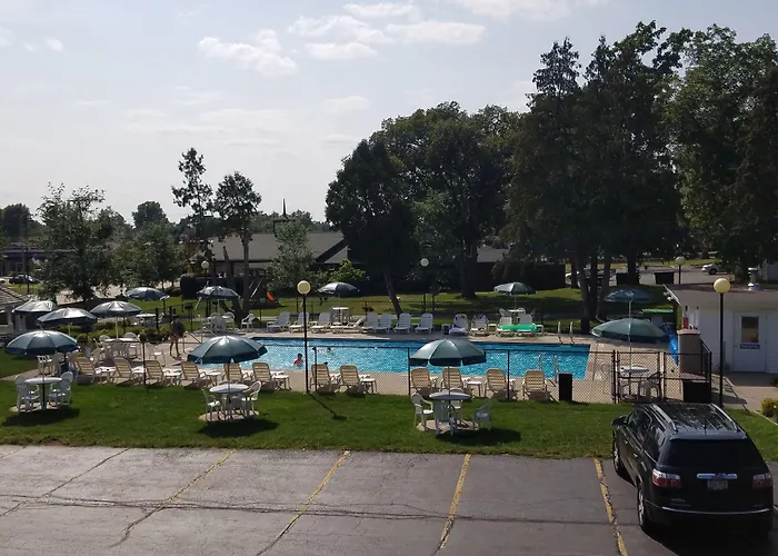 Deforest Motels