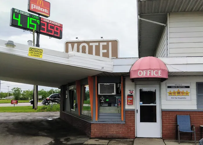 Streetsboro Motels