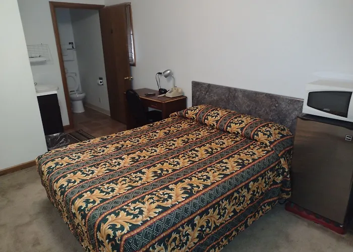 Twinsburg Motels