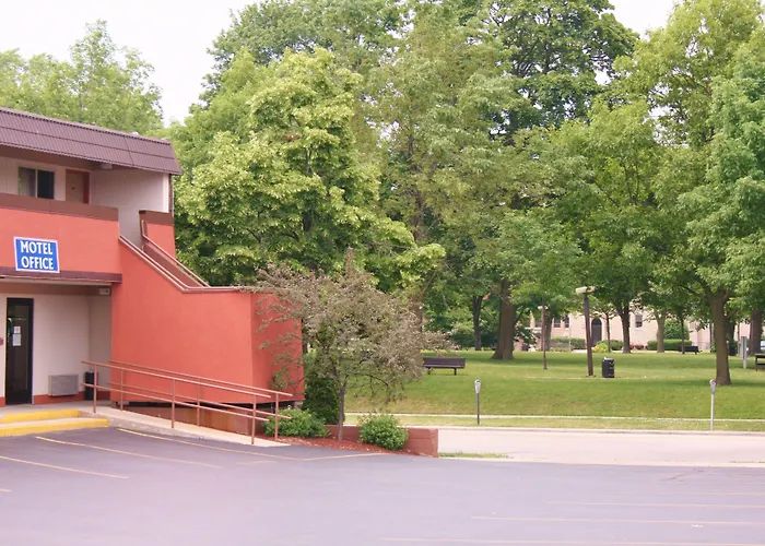Sheboygan Motels