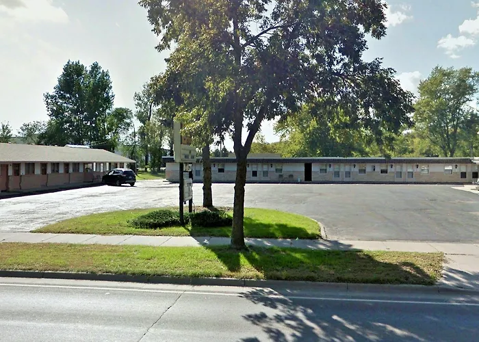 Long Prairie Motels