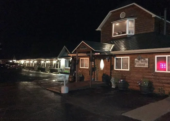 Hubbard Lake Motels