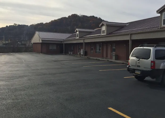 Harmarville Motels