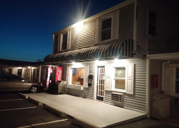 Uniondale Motels