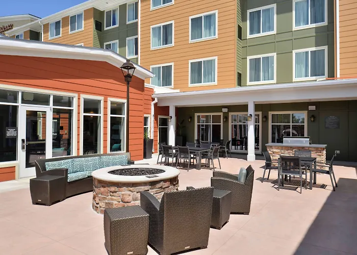 Cedar Rapids Dog Friendly Hotels