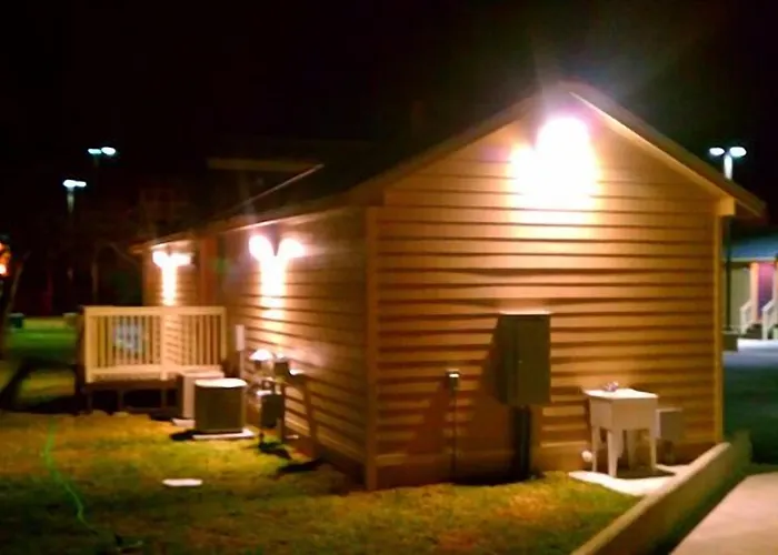 Jourdanton Motels