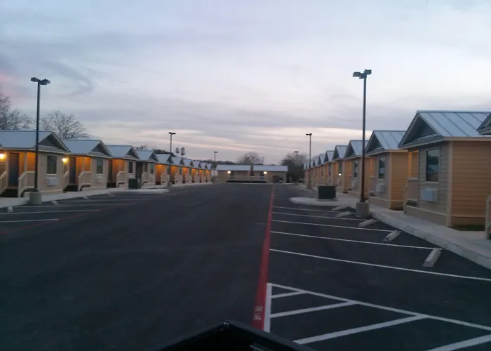 Three Rivers Motels