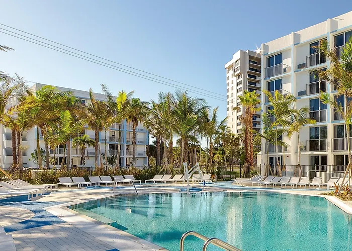 Lauderdale-by-the-Sea Dog Friendly Hotels