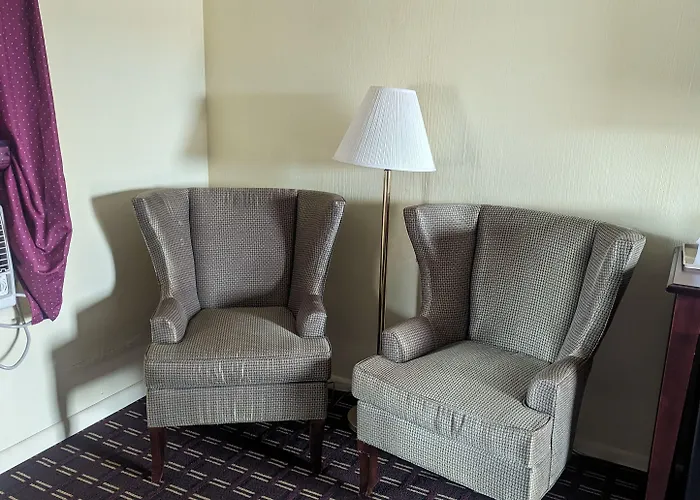 Everett Motels